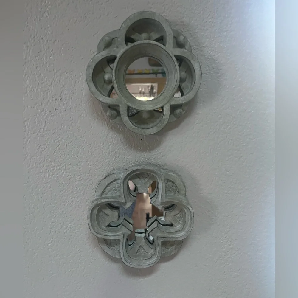 Intercontinental Art Gray Quatrefoil Wall Mirrors 6” | Gothic Architectural